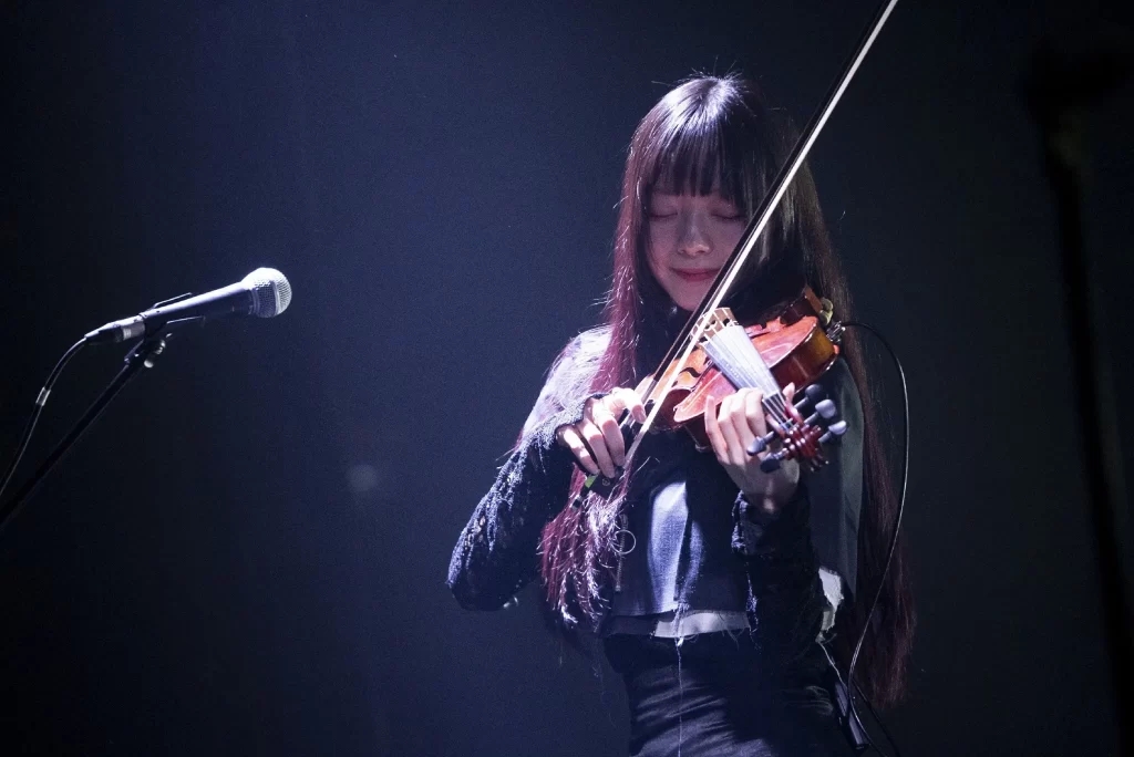 专访AliA:《かくれんぼ》是一首能够将大家通过音乐紧紧相连的歌曲 专访AliA:《かくれんぼ》是一首能够将大家通过音乐紧紧相连的歌曲